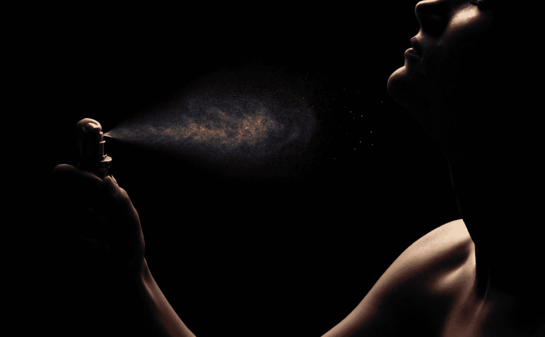 Perfumes De Macau: História E Elegância 2 Perfumes De Macau_ História E Elegância - Gold Glow