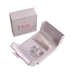 kit miniatura miss dior blooming bouquet - Kit Miniatura Miss Dior Blooming Bouquet (Eau de Toilette 5ml + Loção Corporal 20ml) - Dior